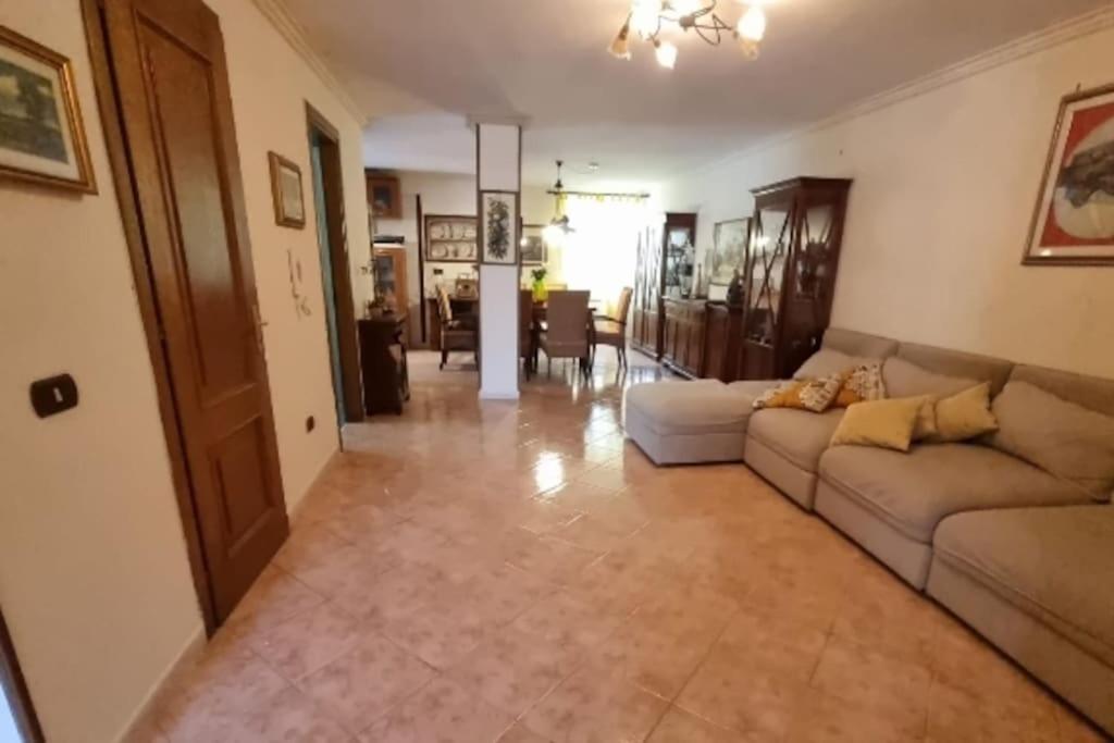 Villa Rita Giugliano In Campania Exteriör bild