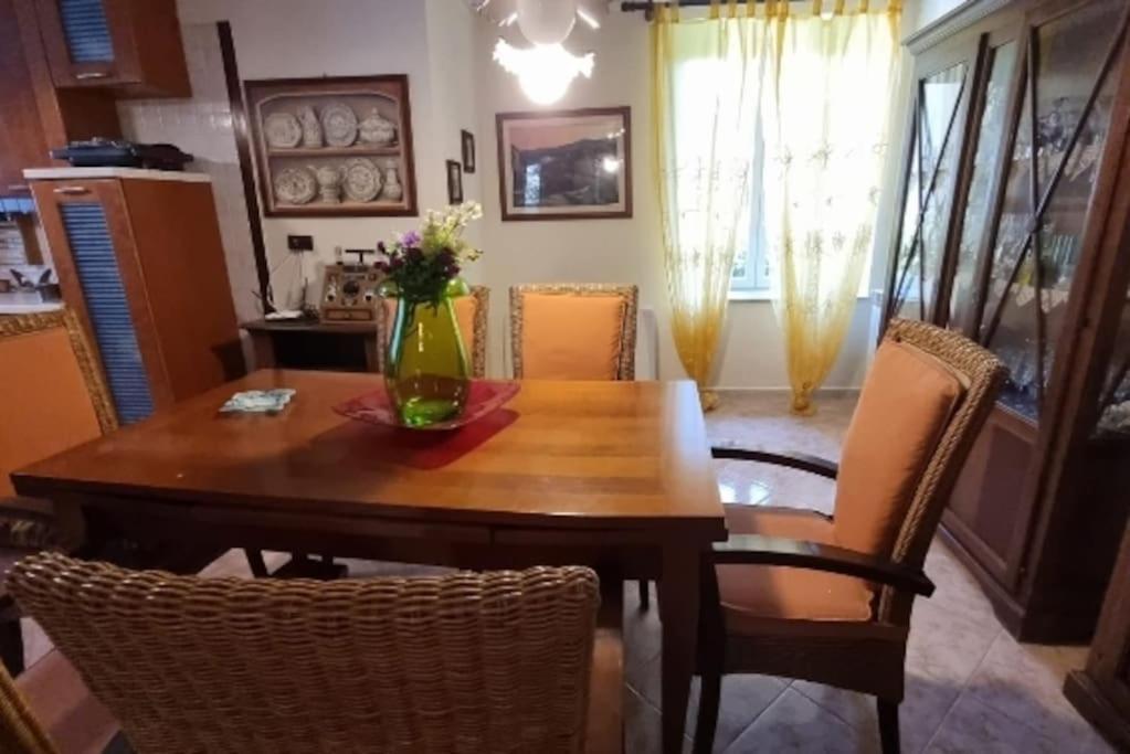 Villa Rita Giugliano In Campania Exteriör bild